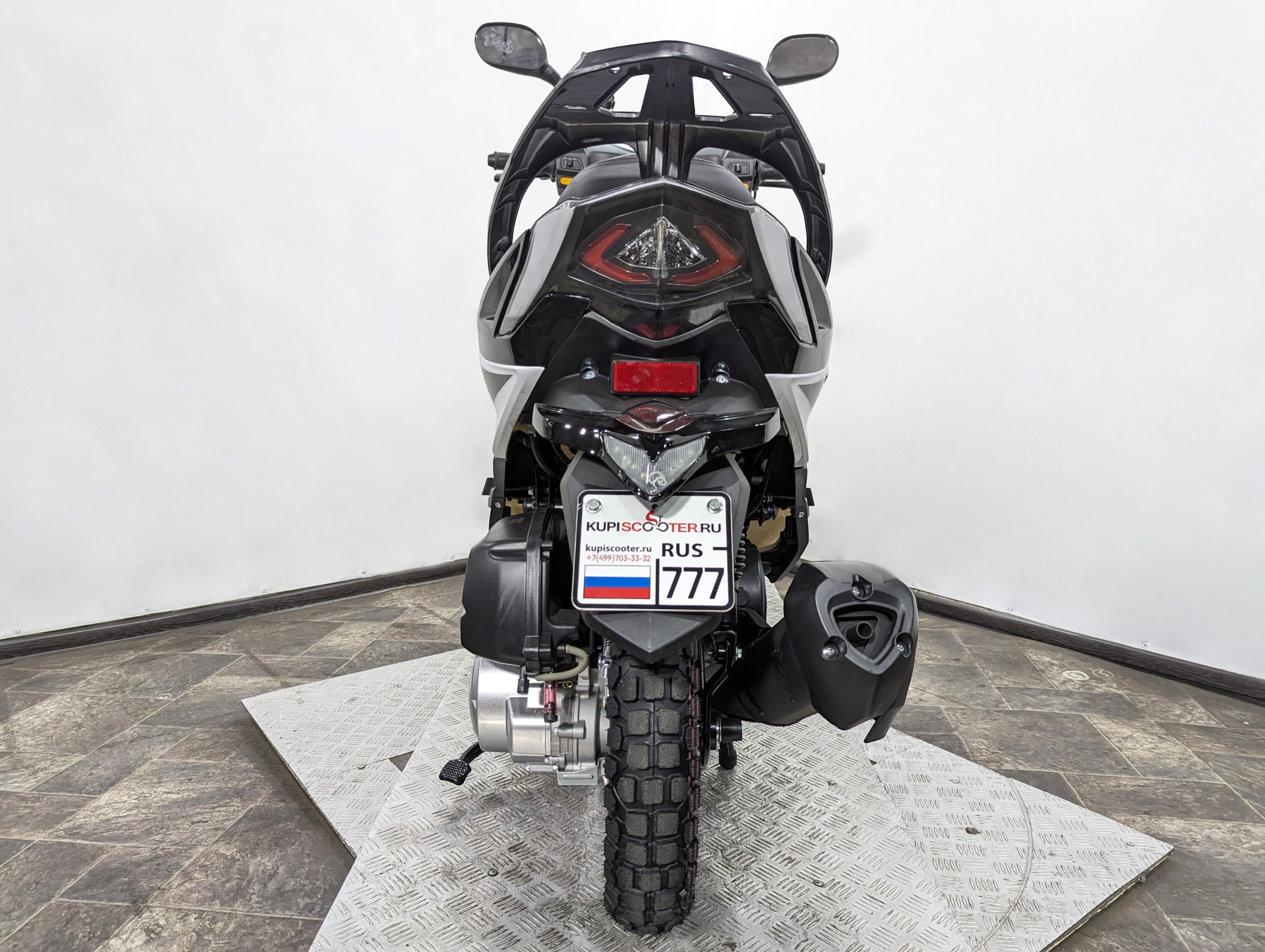 Скутер VMC (Vento) City (49/150cc) бело-черный